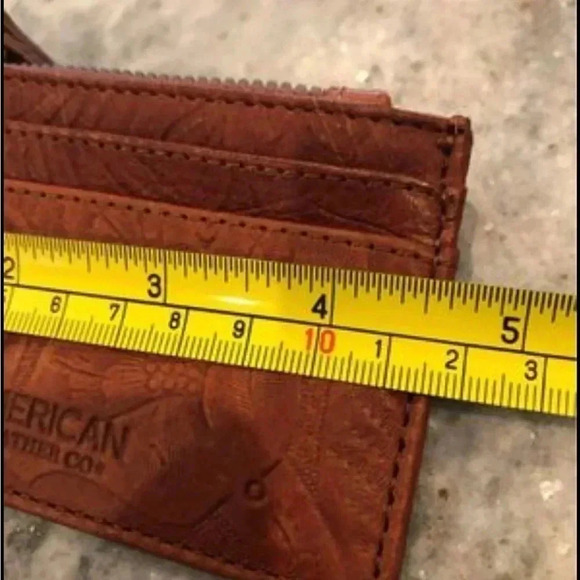 American Leather Co.  Portland wallet -key chain - ID holder -brandy tooled - Picture 5 of 6